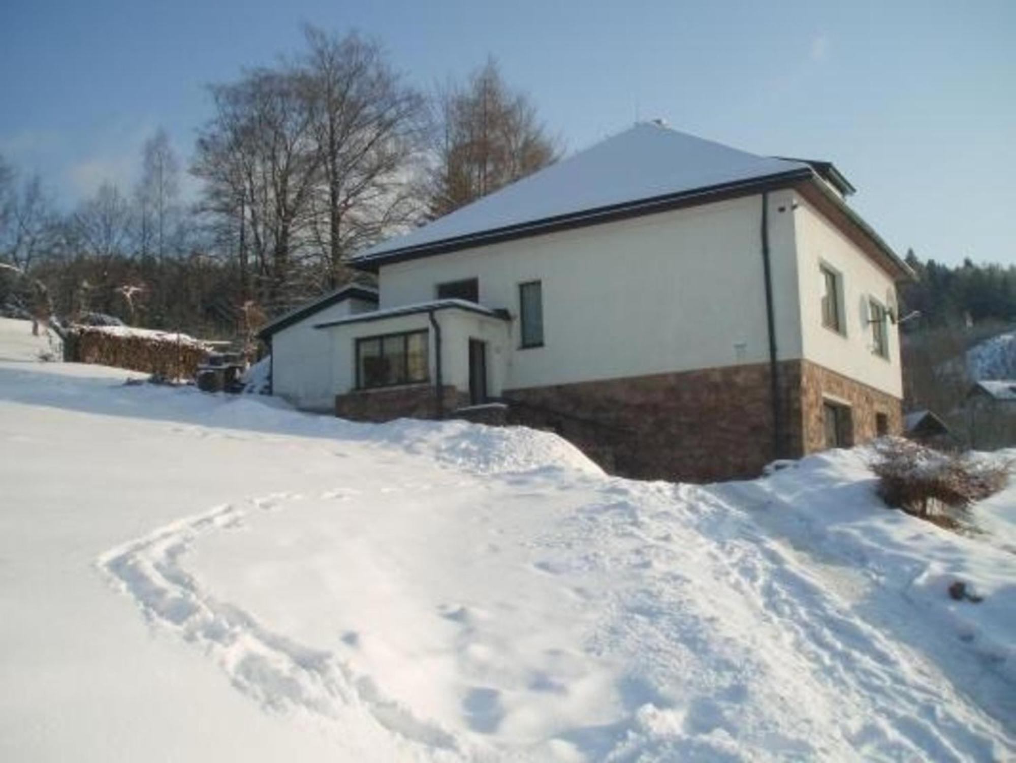 Ein Ferienhaus Mit Terrasse Und Garten Male Svatonovice Exterior foto